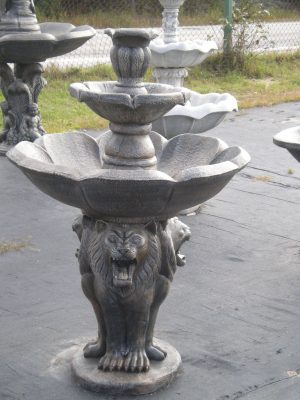 Fontaine pied de lion avec 2 étages