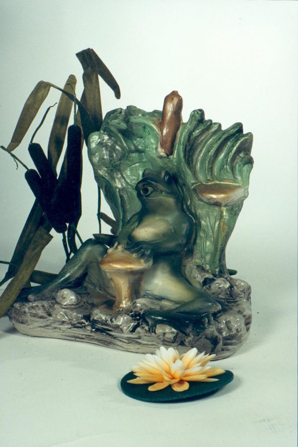 Statue de jardin de grenouille avec fontaine